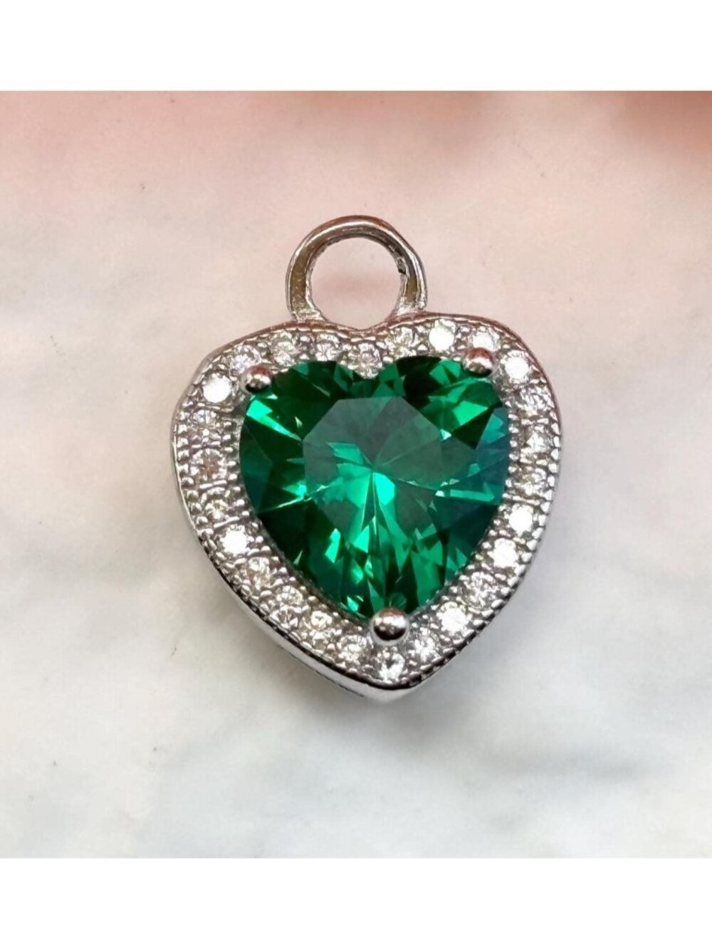 Heart Shaped Green Cubic Zirconia 925 Sterling Silver Vintage Pendant Charm